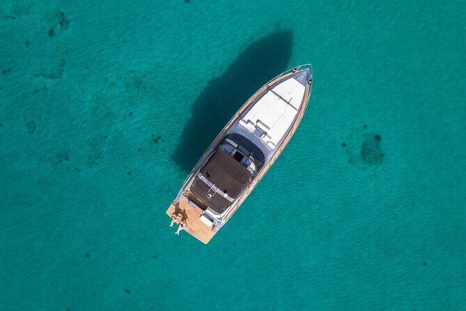Boat - yacht tours at Mykonos - Getting to Ornos Beach and keeping the start stress-free