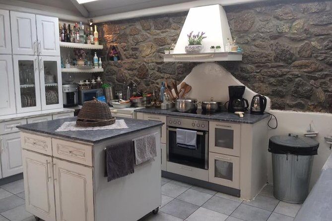 Cooking Classes in Mykonos Greece - Mykonian Spiti: A home kitchen with family-style energy