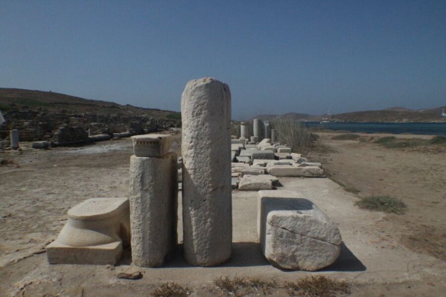 Cruise to Rhenia Island with Stop at Ancient Delos - Swim-and-snorkel culture at Delos: when staying on board works