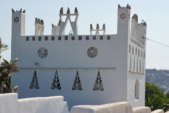 Mykonos Highlights by a local - Mykonos Town Walk: Windmills, Little Venice, and White Street Corners