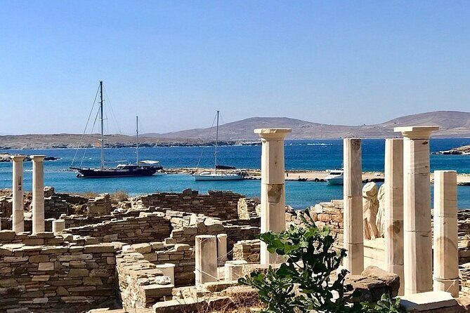 Mykonos Sail Cruise to Rhenia, Guided Tour of Delos, Lunch&Drinks - Lunch and drinks onboard: simple, filling, and good enough
