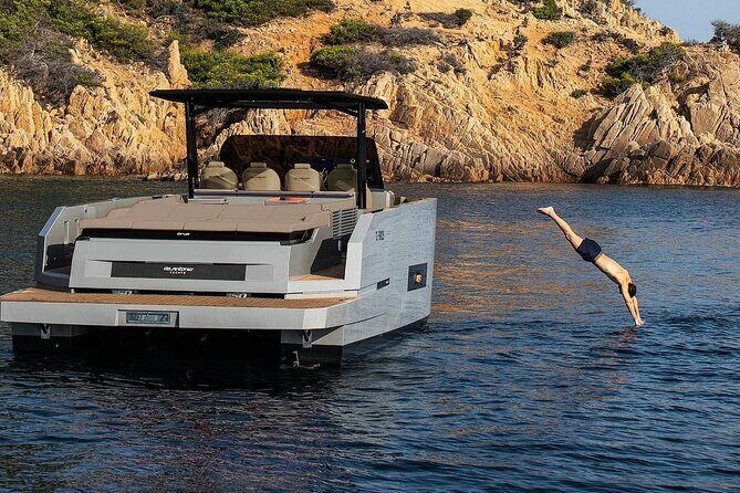 Private 5-Hour Cruise on Brand-New Luxury Yacht in Mykonos (Para Voce) - The 5-hour flow: Psarou, Paraga, Paradise, Super Paradise, Agrari, then Elia