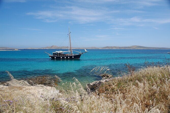 South coast and Paradise beach cruise - Food, Drinks, and the “Small Included” That Helps